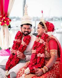 The Most Auspicious Dates For Your Bengali Wedding In 2020 Wedmegood While the bengali obsession with football, fish, sweets and durga puja, is well known, there are others that are lesser known.