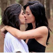 Lesbian sensual kiss tumblr