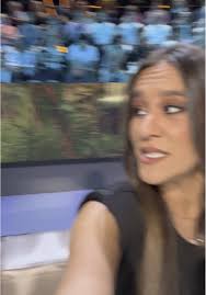 Laura Cueva En El Pueblo