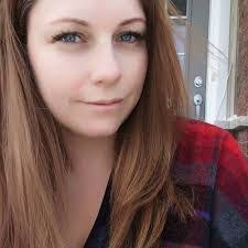 Jami Wood's Instagram, Twitter & Facebook