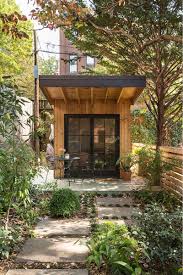 Warren Mews Townhouse By Ensemble Architecture Garden Studio New York Townhouse Backyard Office