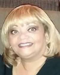 Loretta Starks's Instagram, Twitter & Facebook