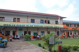 Segala kemewahannya memang sengaja dirancang senyaman mungkin agar para siswa dapat memiliki prestasi yang maksimal. Sdit Yayasan Islamic Centre Sumatera Utara