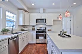 1514 88th Ave Oakland Ca 94621 Zillow Zillow Kitchen Kitchen Cabinets
