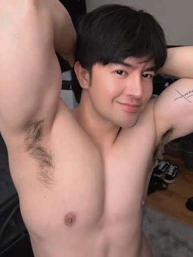 mark's thread of his armpit hair 🍀 FOLLOW ME @marktuanforever_ FOR  MORE!!!🔥 _ never thought this thread would be in my feed😅 🐥 EDIT by  @marktuanforever_ @marktuanforever_ Road to 10K🔛 Tag ur