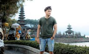 Karier ikbal fauzi di dunia hiburan. 5 Potret Ganteng Ikbal Fauzi Asisten Pribadi Arya Saloka Di Ikatan Cinta Okezone Lifestyle