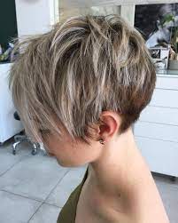 Hair Style Makeup Fashion On Instagram This Is From Nickigrobbelaar Who Says Love My New Look Coupe De Cheveux Courte Cheveux Courts Coupe De Cheveux