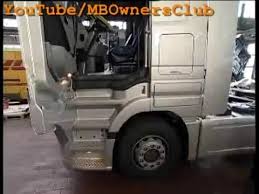 Mercedes Benz Actros Removing The Door Module On An Actros Youtube