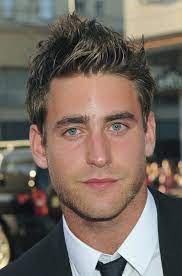 Men S Widows Peak Hairstyles Trends Men S Hairstyles Club Thick Hair Styles Mens Hairstyles Thick Hair Wavy Hair Men