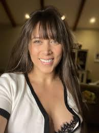 Calling all awesome Gilbert gals (or whoever wants to join the fun)! This  41-year-old is looking for some local lady friends. I moved here a couple  years ago from North Phoenix, but