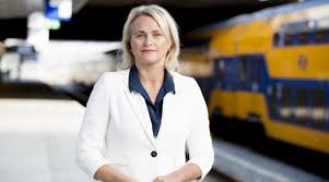 Nederlandse spoorwegen (ns) is het nationale spoorwegbedrijf van nederland. Oud Klm Er Wordt Baas Van Nederlandse Spoorwegen Zakenreisnieuws