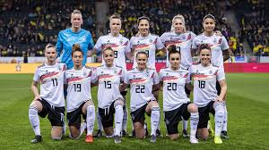 Bernd leno (arsenal), manuel neuer (fc das team befindet sich um umbruch, vorrangiges wird man beim viermaligen weltmeister bemüht sein. Sieben Fcb Spielerinnen Kampfen Fur Deutschland Um Wm Titel