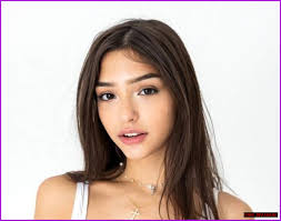 Molly Jenner: The Rising Star Of Entertainment