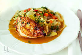 Instructiunile si modul de preparare pentru reteta de mancare de fasole galbena il gasiti in clipul de mai jos! Mancare De Fasole Verde Cu Pui E VarÄƒ Retete Cu Laura Laurentiu Facebook