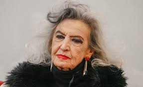 Barbara alberti, nota scrittrice e opinionista, potrebbe essere una delle prossime protagoniste del la frizzantissima barbara alberti potrebbe tornare nuovamente ad allietare le ore dei suoi fan, ma. Barbara Alberti Bestemmia Video Archivio Biccy It