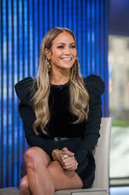 For beloved bennifer fans, the long desired reunion of jennifer lopez and ben affleck might actually be happening. Jennifer Lopez Goes Makeup Free On Instagram And Looks Stunning Allure