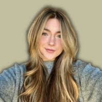 Lyla Morrison's Instagram, Twitter & Facebook