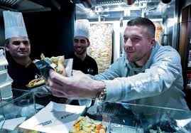 Lukas podolski is one of germany's most popular footballers, he describes himself as a boy of the street and that's where his passion for good, simple food comes from. Koln Lukas Podolski Eroffnet Neue Mangal Doner Filiale Kolner Stadt Anzeiger