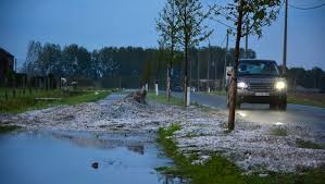 Vandaag werd er gesproken over noodweer wat over nederland zou razen. Knmi Noodweer Vlaanderen Komt Nederland Binnen Trouw