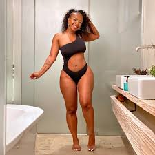 Tamarin bensch wore the dress for the miss south africa 2018. Boitumelo Thulo S Feet Wikifeet