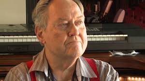 Longtime Cardinals Organist Ernie Hays Dies