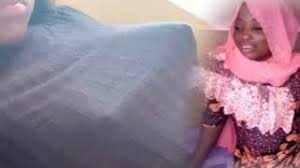 Yadda na tsotsan gindin kanwata. Yadda Maza Ke Tsotsan Gindin Mata Adaren Farko Idan Anyi Aure Youtube