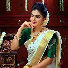 No occasion in kerala feels complete without the kasavu costume. 35 Gorgeous Kerala Saree Blouse Designs To Try This Year Styling Tips For Kasavu Saree Kerala Saree Blouse Designs Kerala Saree Blouse Kasavu Saree