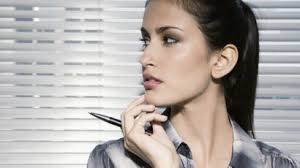 On sait à combien s'élève le Smic, mais comment son montant est-il calculé  au juste ? : Femme Actuelle Le MAG