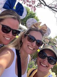 Feeling so grateful to be filming the companion podcast for Hulu at my  parents' house where we started the Murdaugh Murders Podcast four years ago  🥲🥲✨✨ Cannot wait until October 15 and