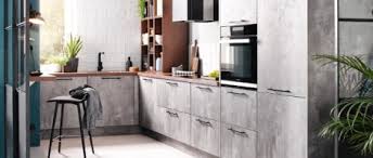 Caséo est un réseau d'indépendants vous accompagnant pour votre projet cuisine, vos menuiseries intérieures et extérieures !. Le Reseau Caseo Offre La Pose De Leur Cuisine A Ses Clients