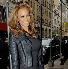 Pin Auf Celebrities Who Wear Fur And Or Leather