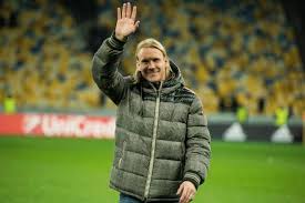 Vida'yla ilgili en çarpıcı istatistik ise süper lig 'de fenerbahçe 'ye rakip olduğu 6 maçta 3 gol atması. Domagoj Vida Biography Photos Age Height Personal Life News Football 2021