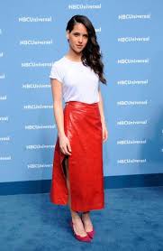 Guatemalan singer/songwriter known for tackling controversial topics but also selling tens of millions of records. Adria Arjona Altura Peso Estadisticas Del Cuerpo