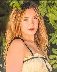 Dana Hamlett's Instagram, Twitter & Facebook