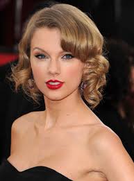 Taylor Swift Tweeted a 25th Birthday Wish