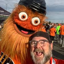 Michael Strauss (@MStraussman)