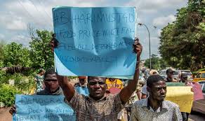 The june 12 protests against the military regime of general sani abacha had scores of people killed; Ruxen2fstmviwm