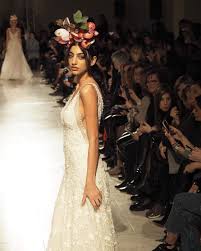 Boston (usa), london (uk), new delhi the winning team will also be gifted a 1 year subscription to the coorpacademy platform. Pin By Apostolia Nikolidaki On Moda Bridal Expo Fashion Next Top Model