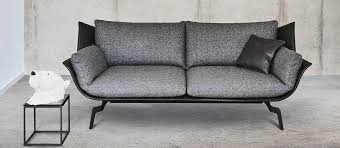 Loft Ipdesign Loft Vereint Eine Markante Sitzschale Mit Einer Softig Weichen Polsterung Polster Loft Sitzen