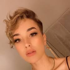 Lacie Lee Lambert (@Lacielee0797)