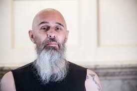 Our very own Terry Moses narrates The Met's new voicemail