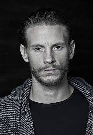 Influencerka i aktor prowadzą oczywiście konta na instagramie, jednak bardzo. Sebastian Fabijanski Za Agencja Aktorow I Realizatorow Filmowych