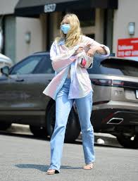 Elsa cuddled up to her boyfriend, while her beau gave her a loving kiss. Elsa Hosk With Her Boyfriend Tom Daly In Los Angeles 27 Gotceleb