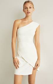 10 Rehearsal Dinner Dresses And Outfits To Slay The Night Rehearsal Dinner Dresses Simple Dresses White Cocktail Dress