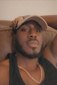 What does a player's main say about them?