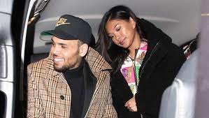 Chris brown — girlfriend (feat. Chris Brown S Gf Ammika Harris Struggles W His Song Lyrics See Video Hollywood Life