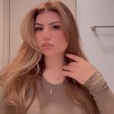 How can I make friends in my 20s without drinking or smoking?