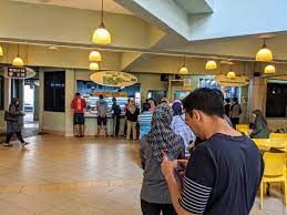 Served with 2 pcs crispy chicken for 1 person. Twt Bajet On Twitter Sarapan Pagi Di Nasi Lemak Romlah Food Court Presint 8 Terpaksa Beratur Panjang Untuk Menikmati Hidangan Lazat Ini Foodcourt Sini Tak Semeriah Presint 9 Tapi Byk Makanan Sedap Nasi Lemak