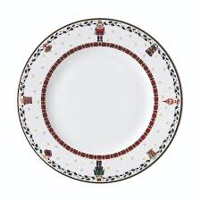 Prouna Nutcracker Dinnerware Gracious Style