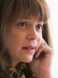 Cosimine Martis's Instagram, Twitter & Facebook